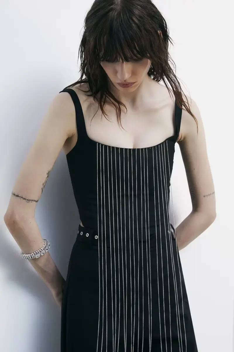 Top bustier con micro catene Nero