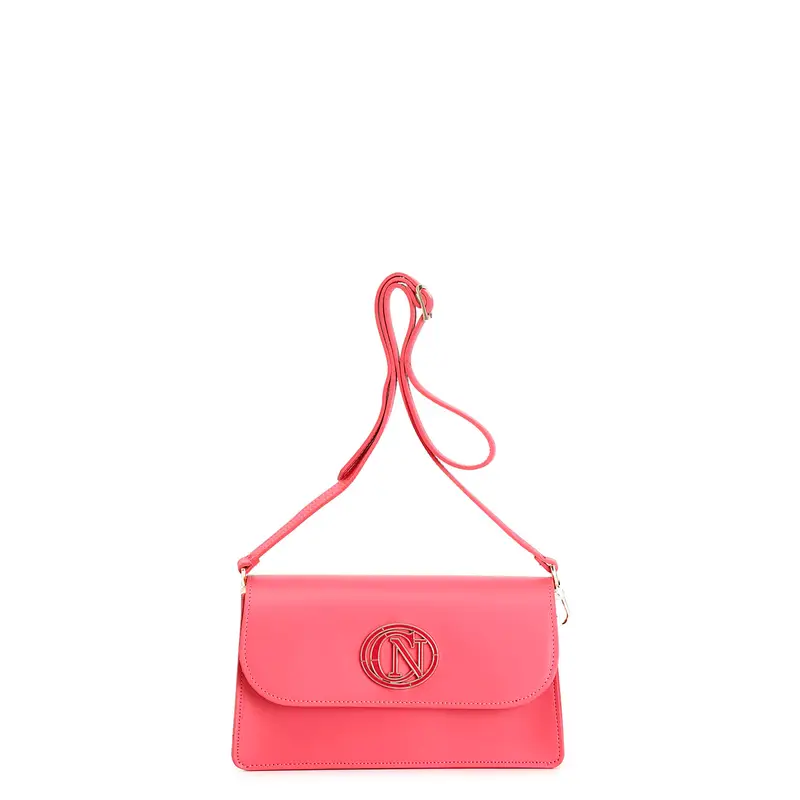 pattina in pelle liscia con logo smaltato fuxia