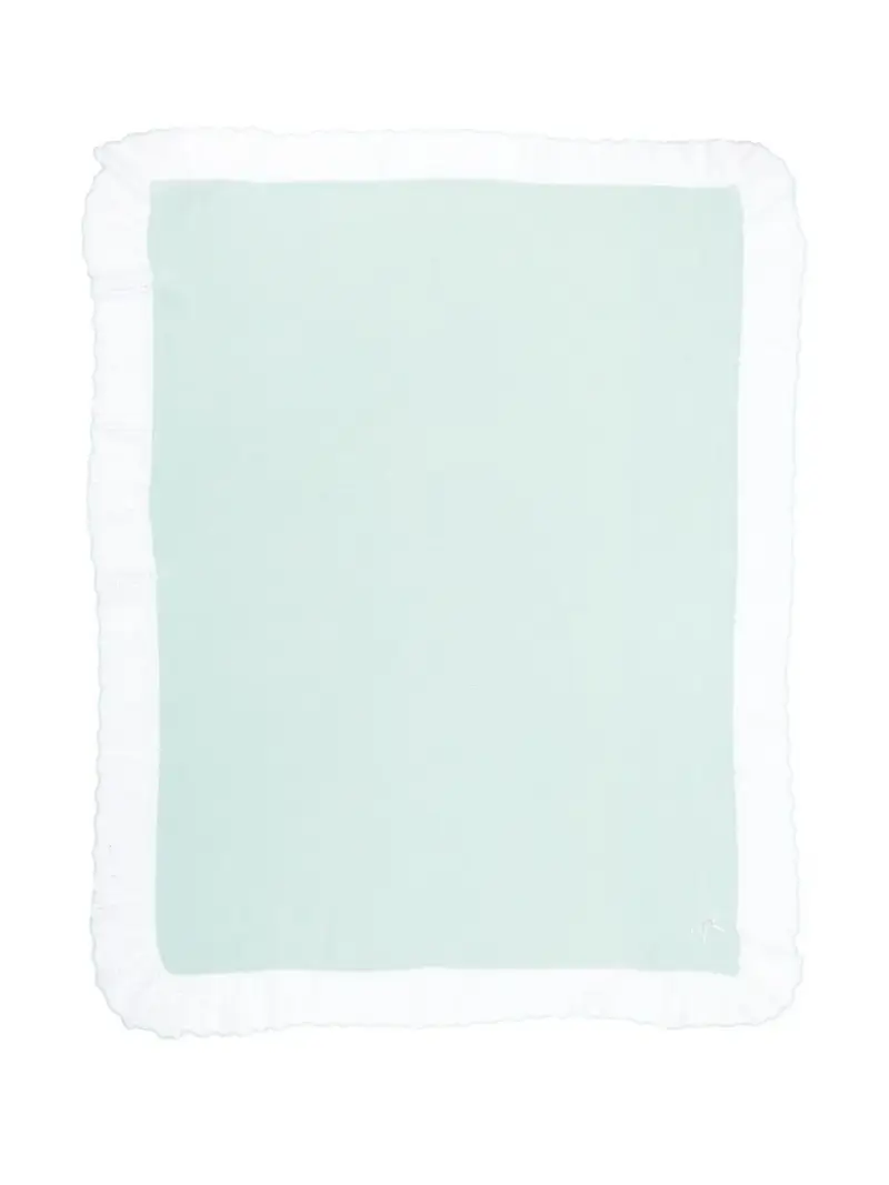 Coperta verde acqua con orli ricamati