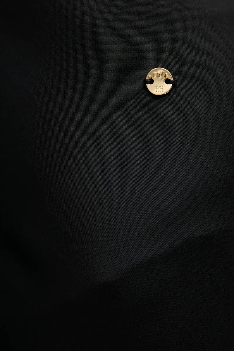 gonna colore nero 7592146 miniatura 4