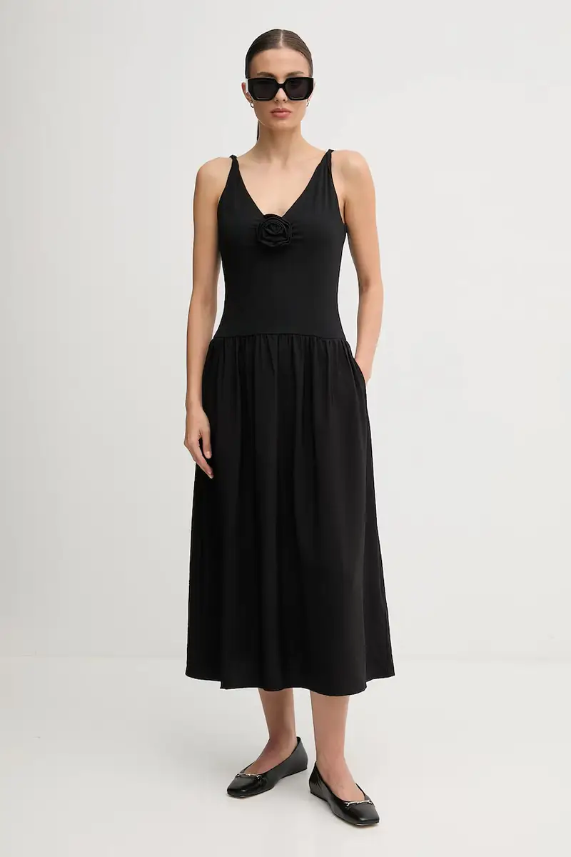 vestito colore nero 3812197 miniatura 2