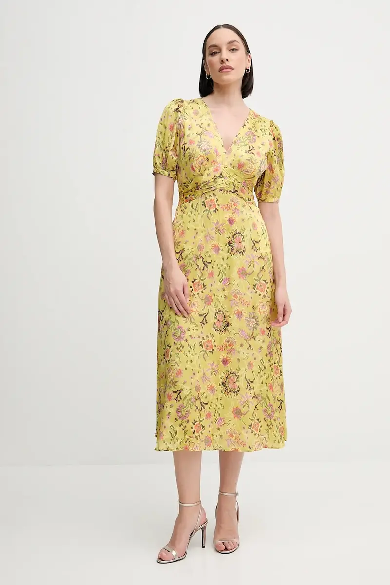 vestito colore verde 3819815