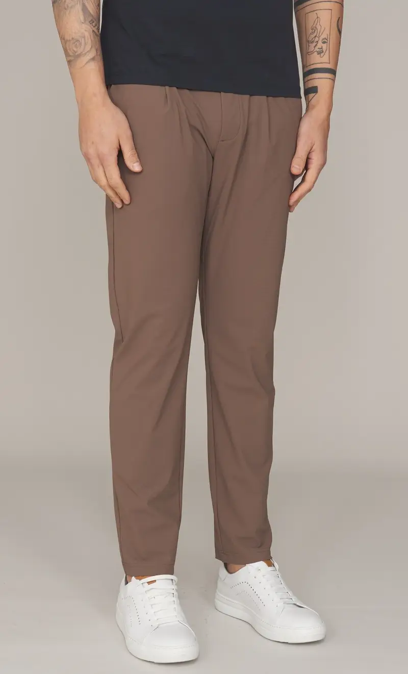 Pantalone tecnico people of shibuya con pinces - kobra, colore tabacco