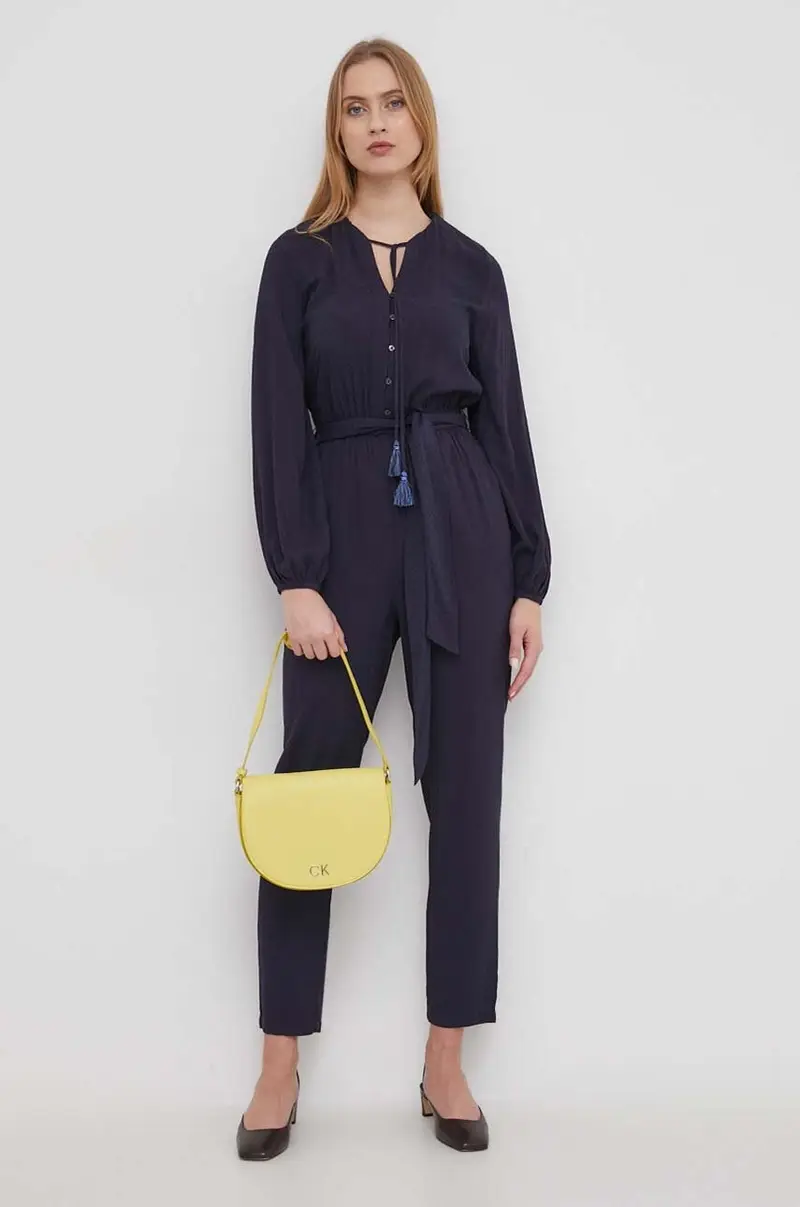 tuta elegante colore blu navy