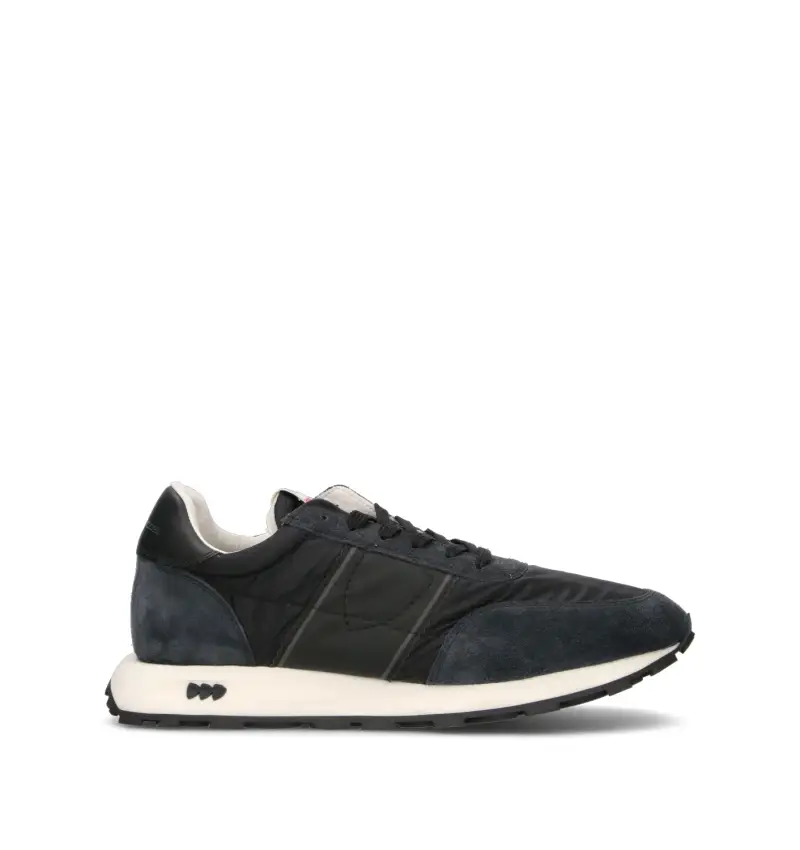 Sneaker uomo nera Vario