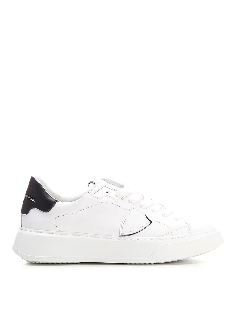 Sneakers Con Linguetta Nera Sul Tallone Bianco