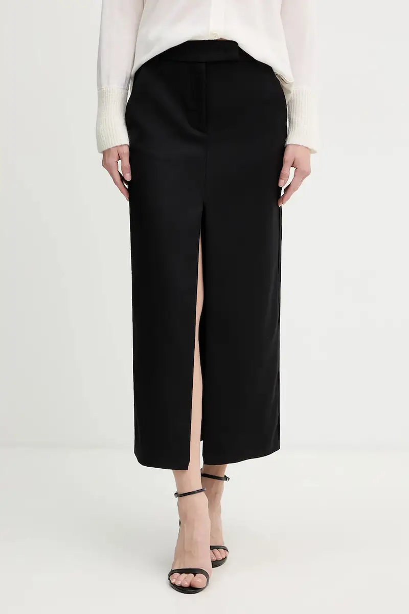 gonna con lana colore nero 106134 A30C