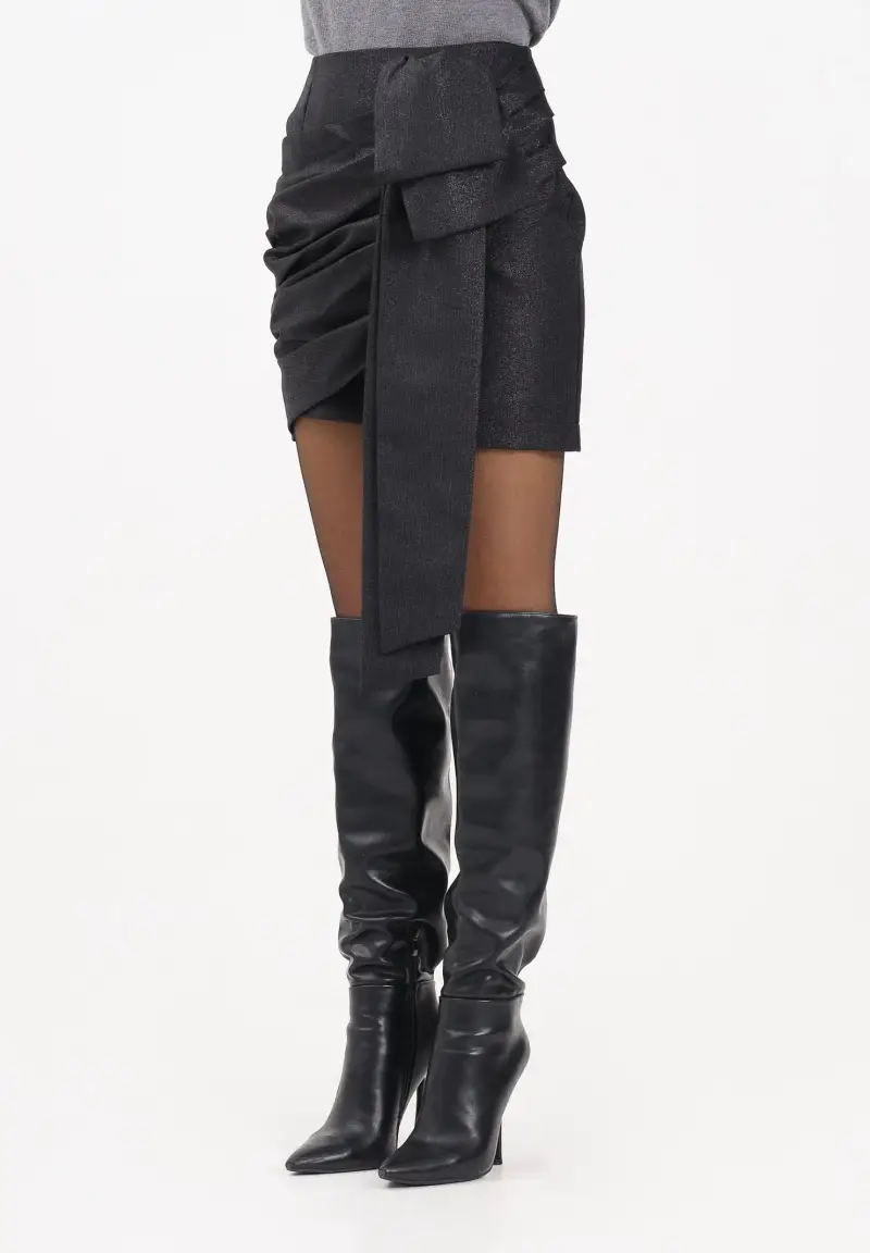 Gonna corta nera da donna con fiocco