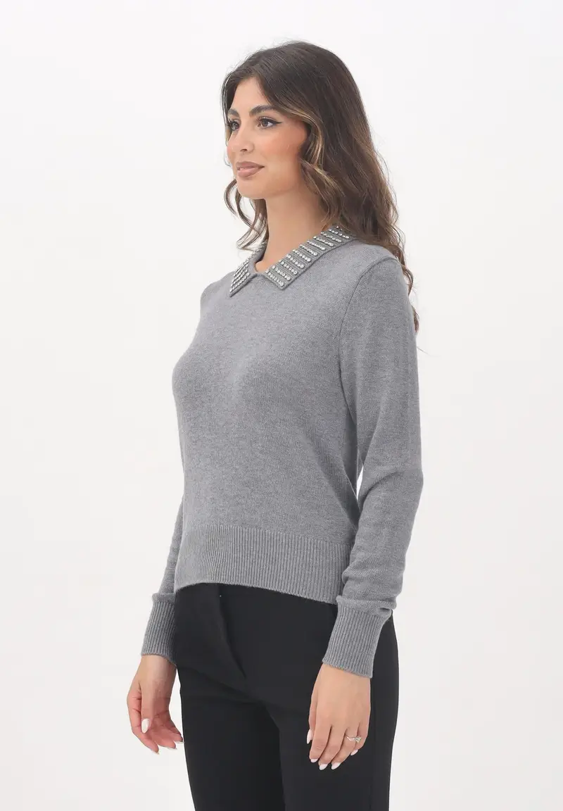 PINKO Maglioncino grigio da donna con colletto impreziosito da pietre gioiello