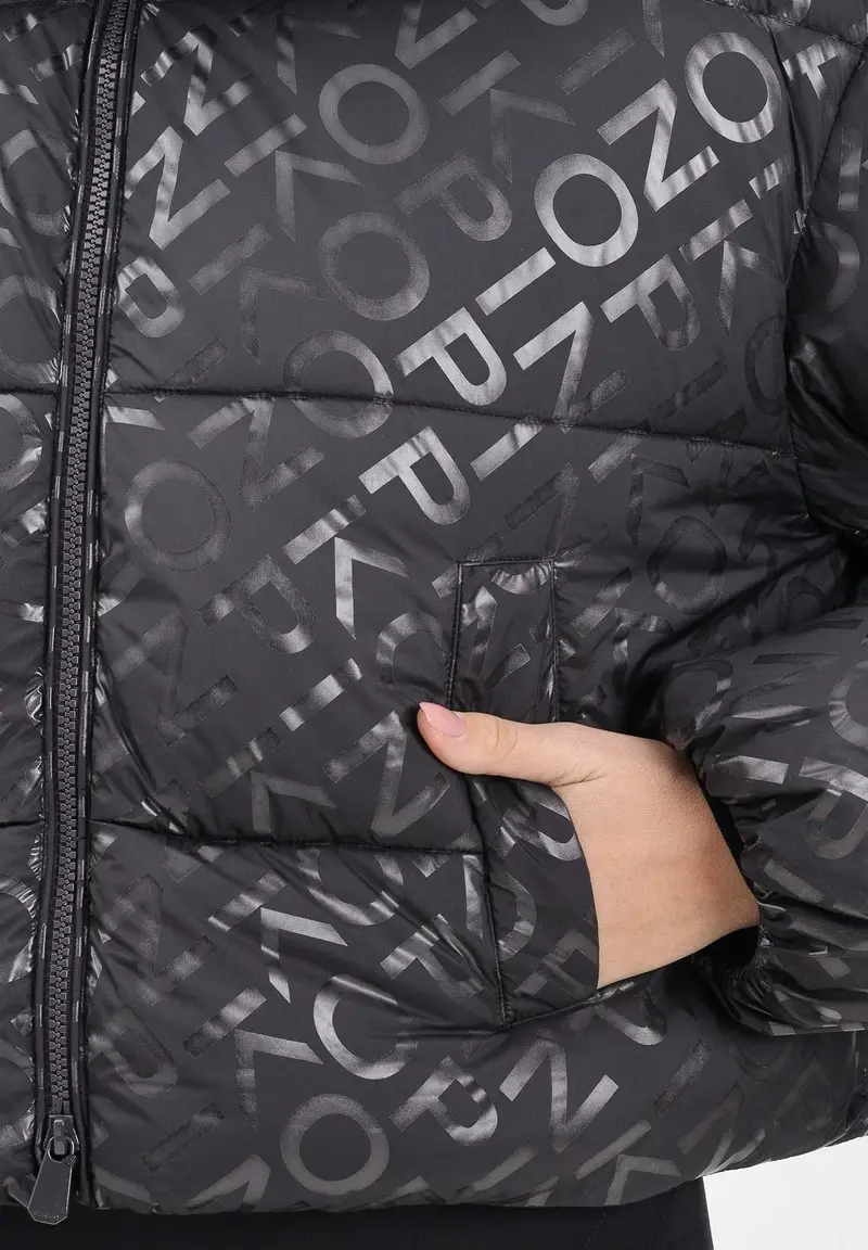 Piumino nero da donna con logo all-over miniatura 3