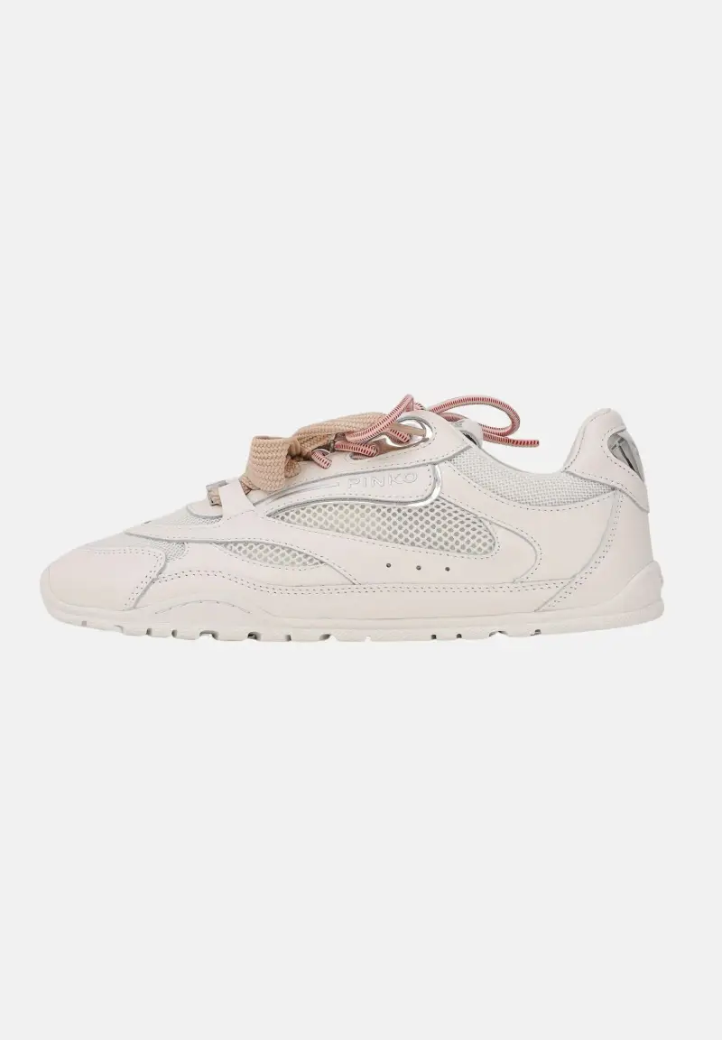 Sneakers bianche da donna con lacci doppi, cristallo e charm