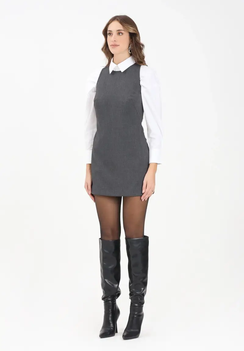 Tuta corta grigia da donna