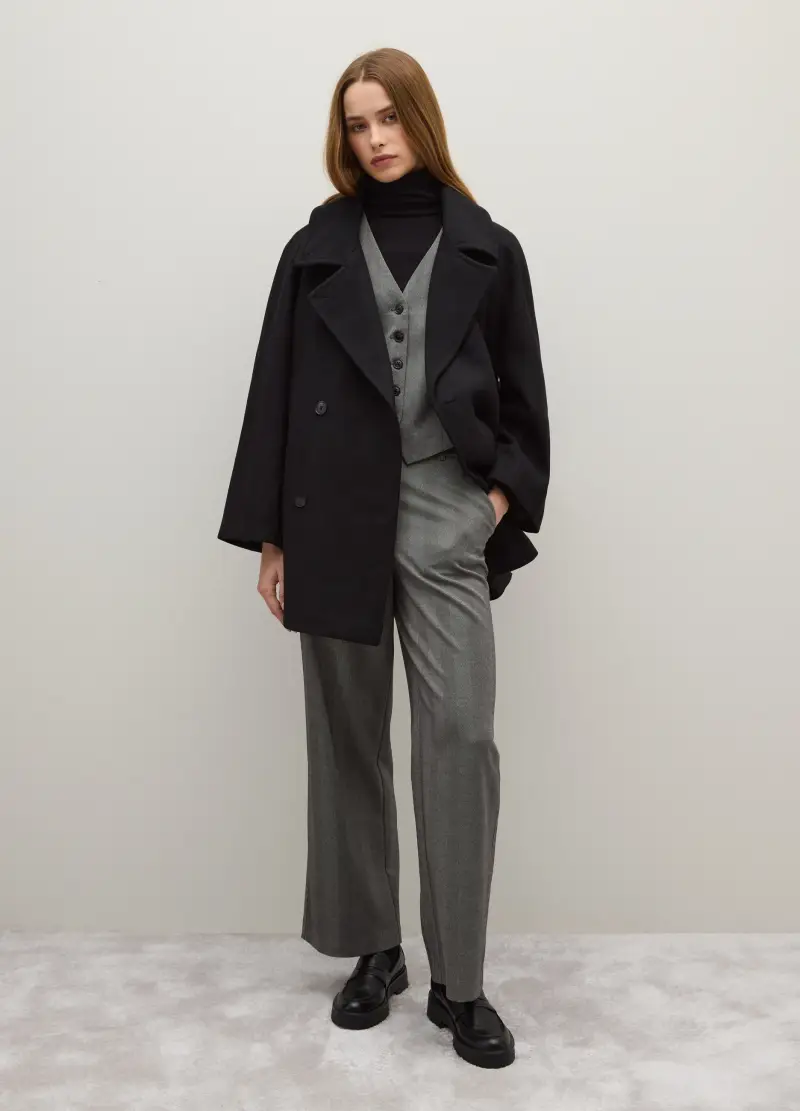 Cappotto Nero Con Vestibilità Over E Bottoni, Donna, Nero