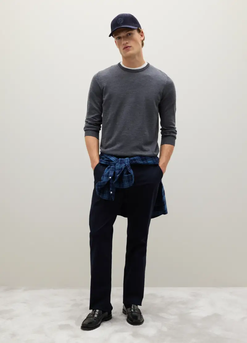 Maglione Girocollo Grigio In Pura Lana Merino, Uomo, Grigio