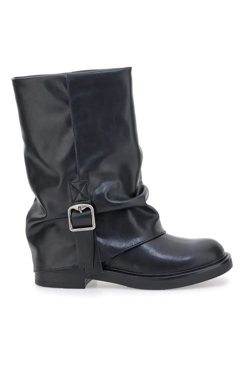 Stivaletti neri con fibbia e gambale largo Pittarello Capsule BT251241010 [NERO]