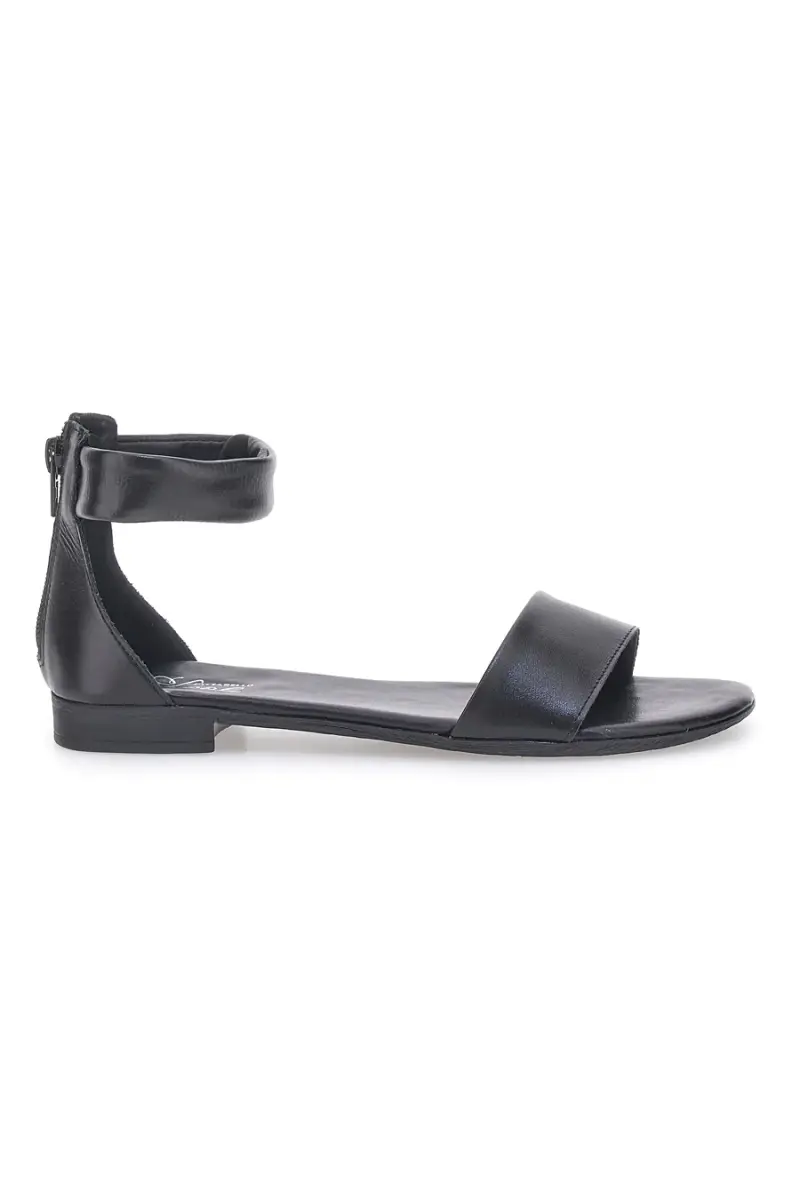 Sandali Bassi Neri con Cinturino alla Caviglia Pittarello Look 225495 [NERO]