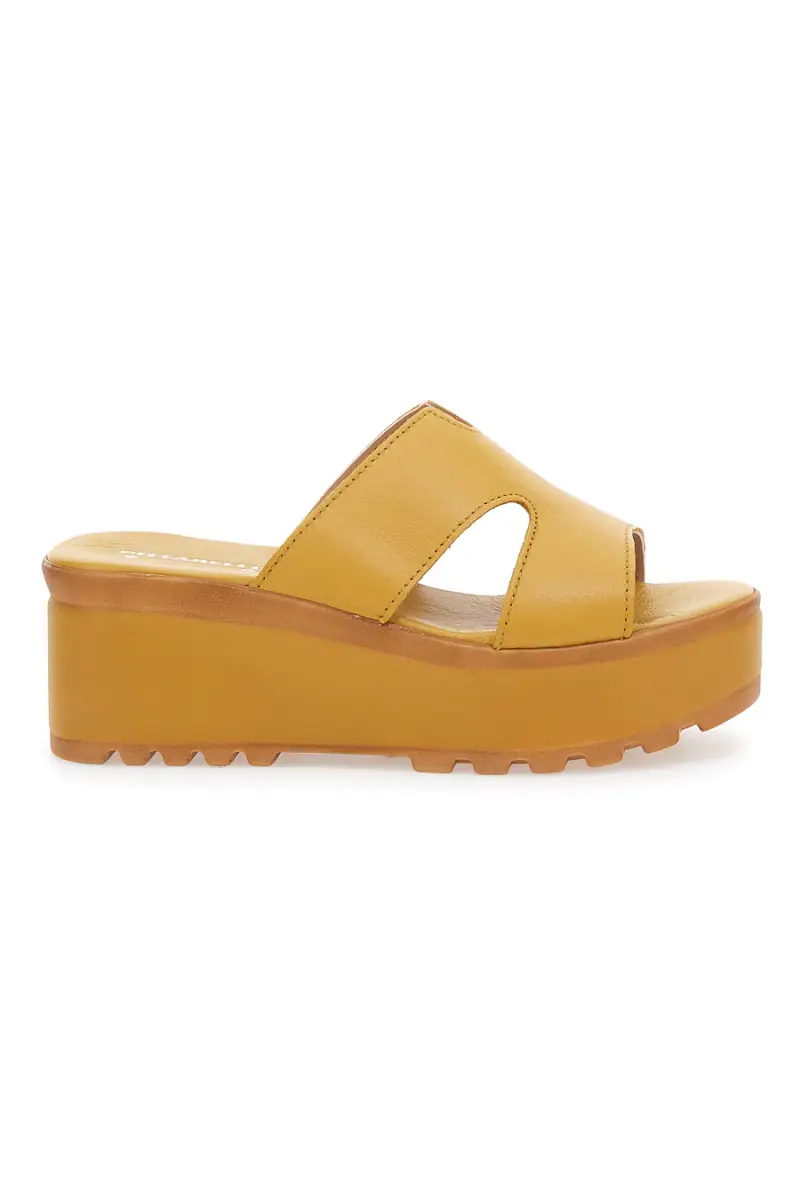 Ciabatte in vera pelle gialle PITTARELLO LOVE 3403101 [GIALLO]