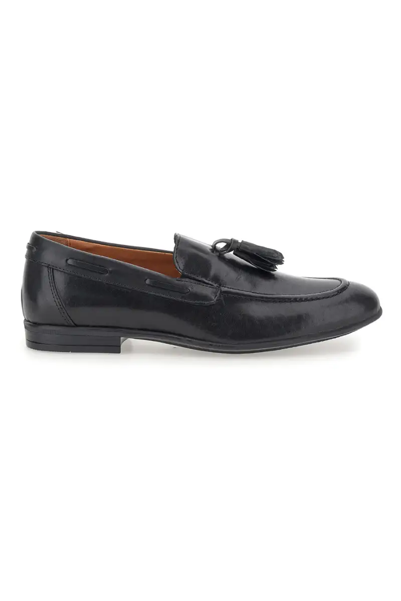 Mocassini neri in pelle con nappine Made in Italy Pittarello 071 [NERO]