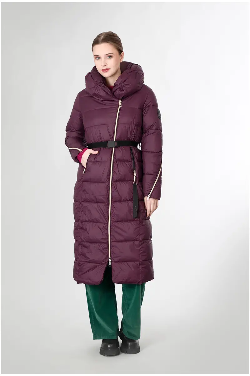 piumino con cintura elastica e collo avvolgente amarena 46