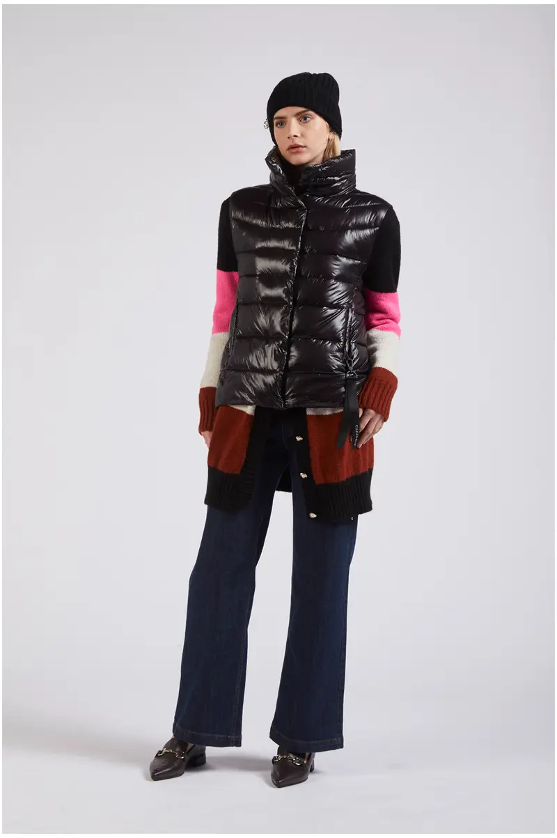 piumino manica corta dalla line svasata nero 44