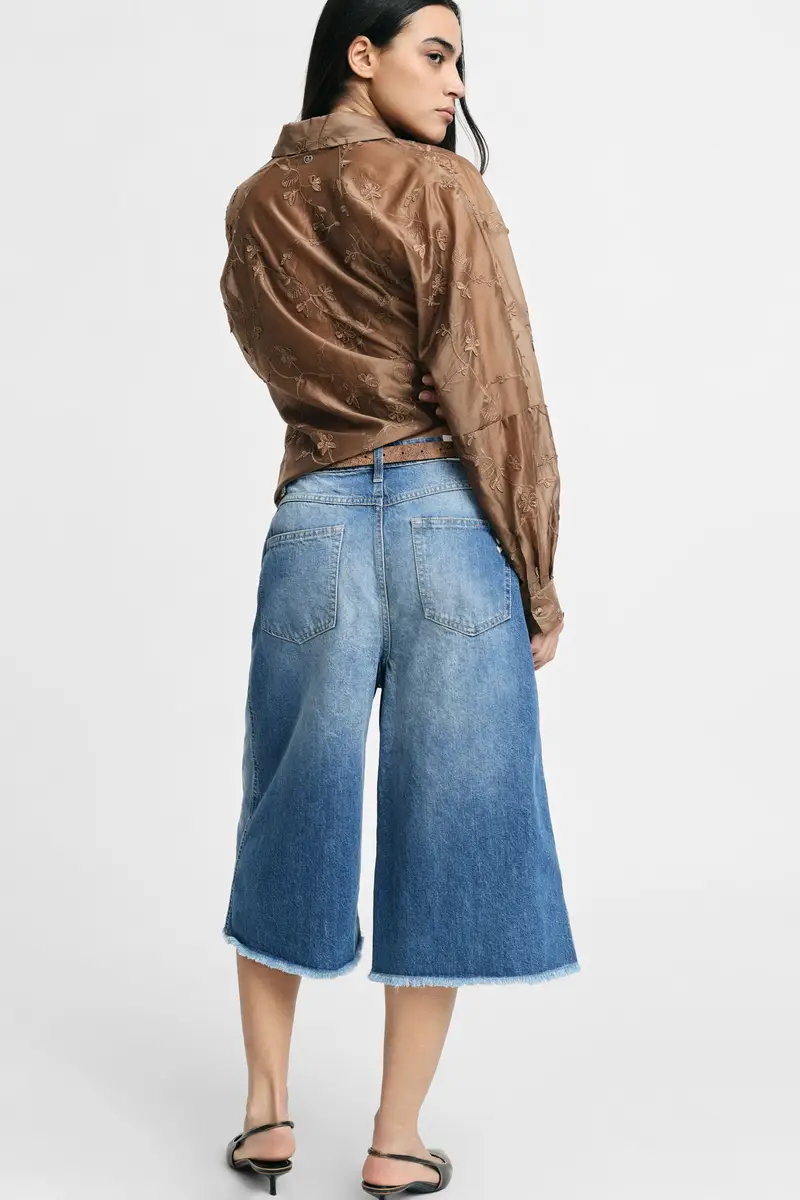 Bermuda shorts cinque tasche con orlo sfrangiato Blu denim miniatura 3