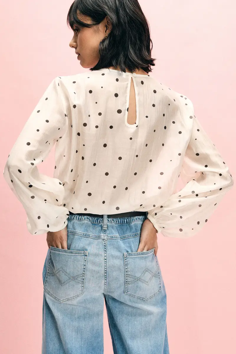 Blusa a pois con volant e maniche lunghe Panna miniatura 3