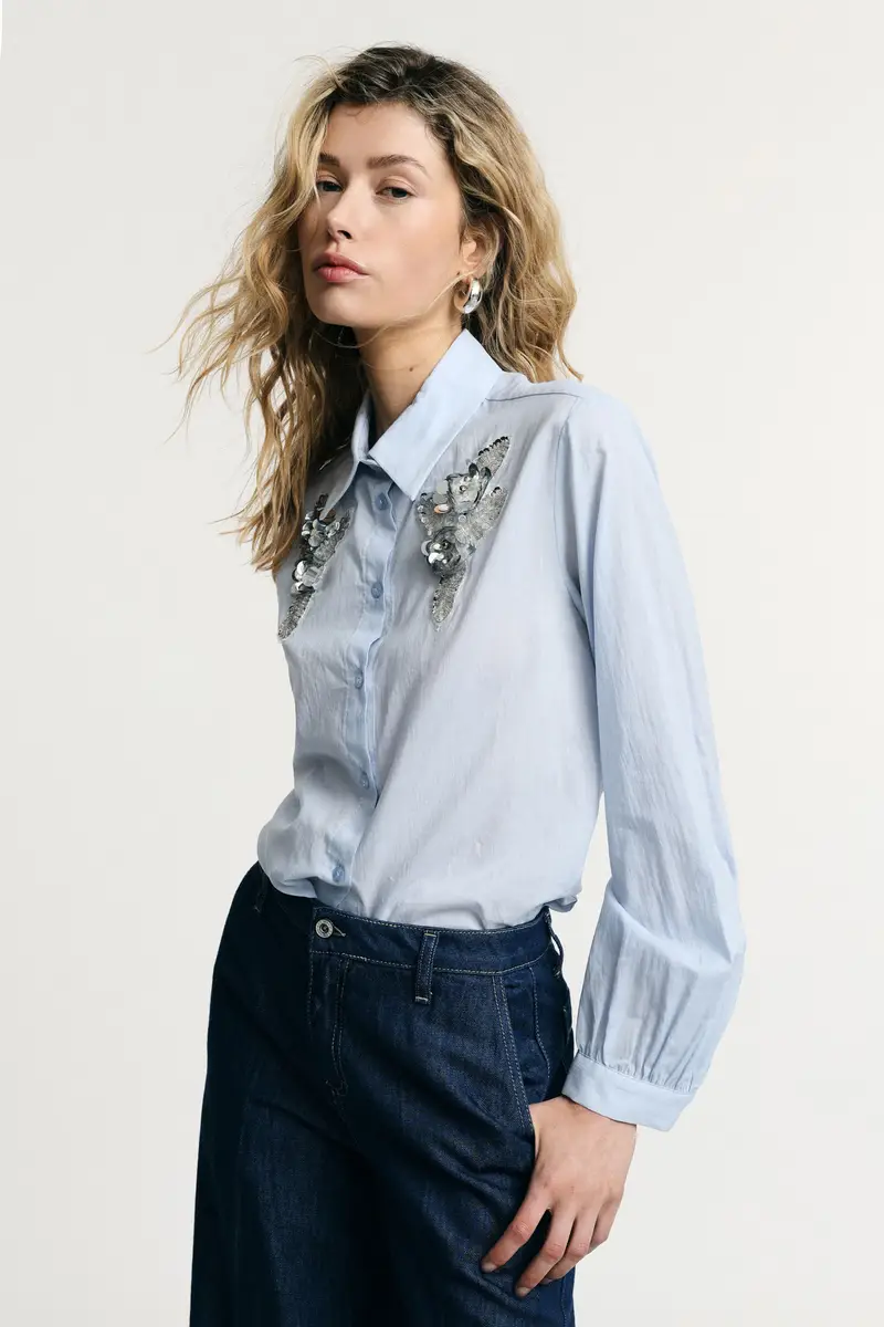 Camicia con ricami applicati e maniche lunghe Celeste miniatura 2