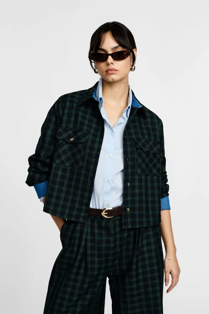 Camicia cropped a quadri con tasche frontali Verde miniatura 2