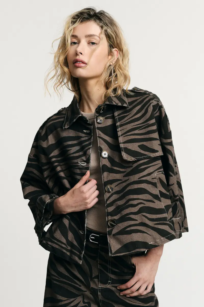 Giacca denim stampa animalier tasca frontale Militare miniatura 2