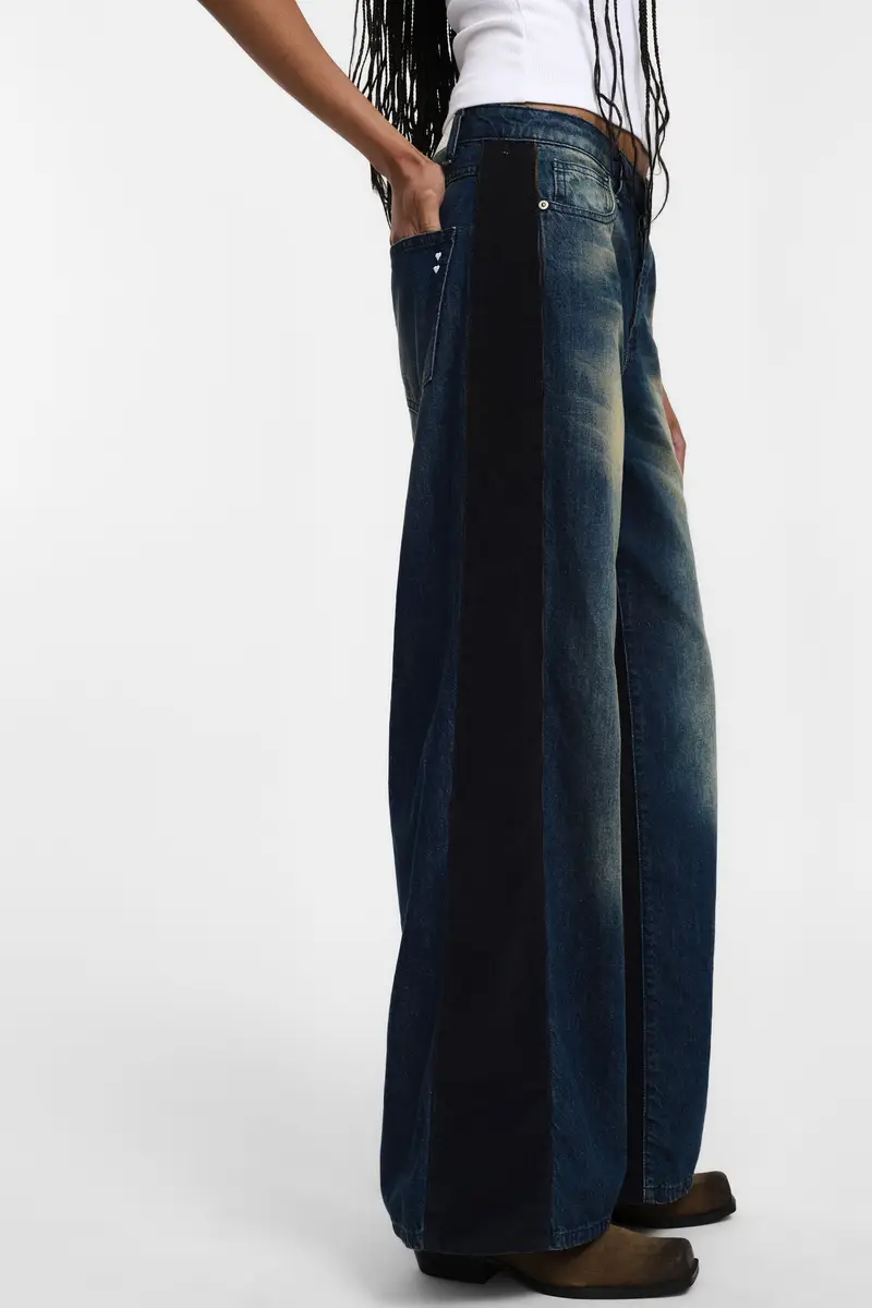 Jeans a zampa con blocchi di colore Blu denim miniatura 4