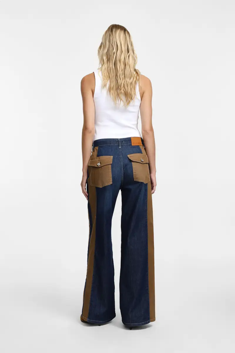 Jeans a zampa con blocchi di colore Blu denim miniatura 3