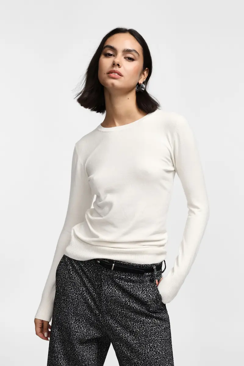 Maglione girocollo maniche lunghe basic fit Latte miniatura 2