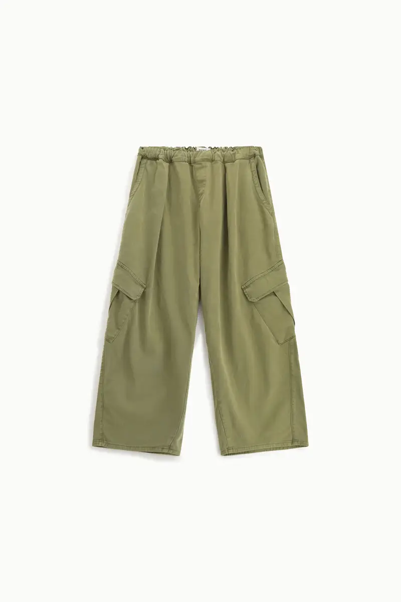 Pantaloni larghi con tasche cargo Spagnum