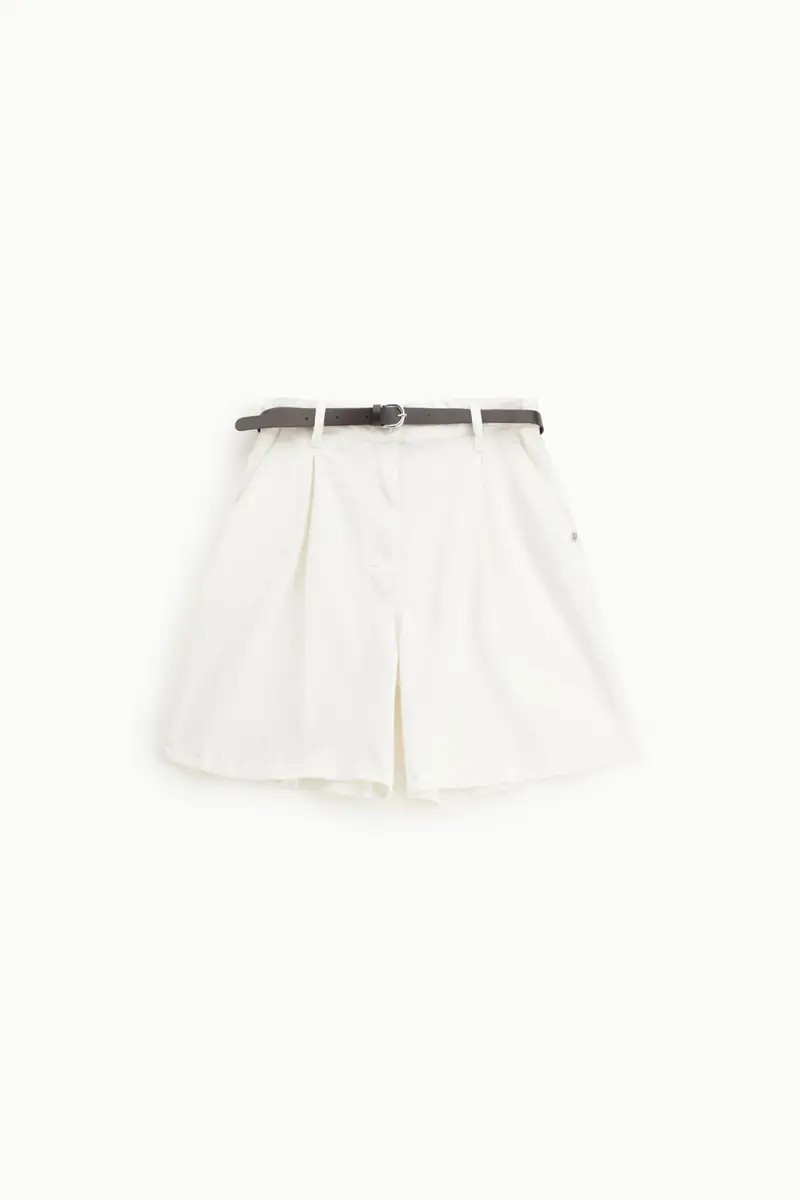 Shorts regular-fit con pinces e cintura Unbleached