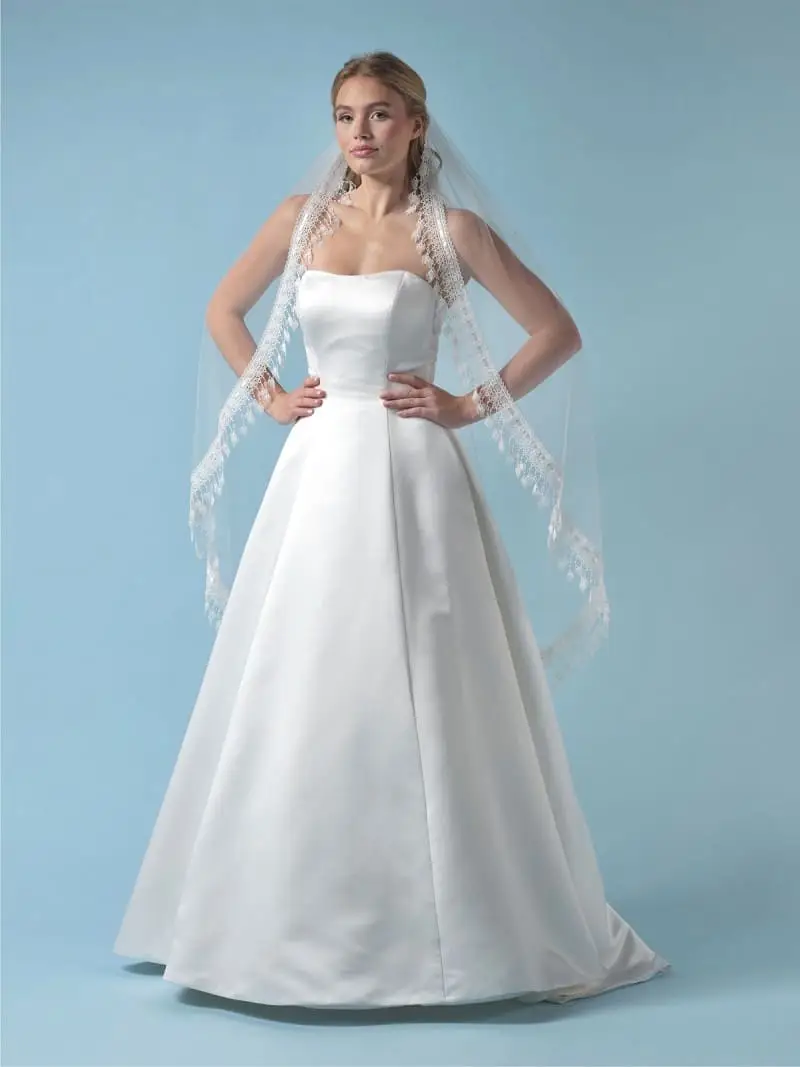 S440-120-SOFT Velo ricamato con frange Ivory