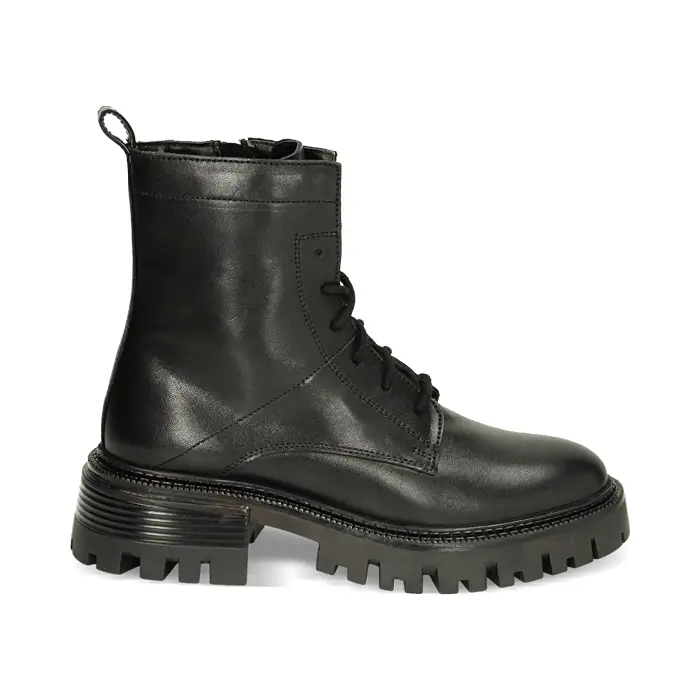 Anfibi neri in pelle, tacco 4,6 cm