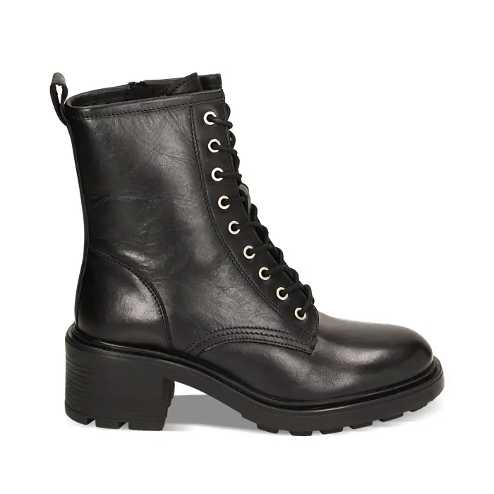 Anfibi neri in pelle, tacco 5,5cm