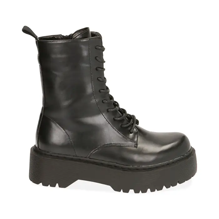 Anfibi nero abrasivato