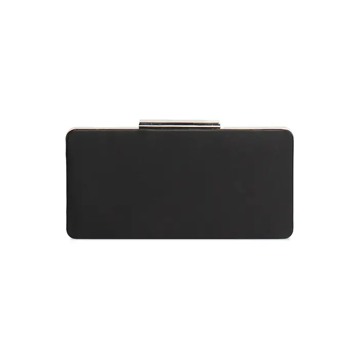 Clutch nera con tracolla removibile