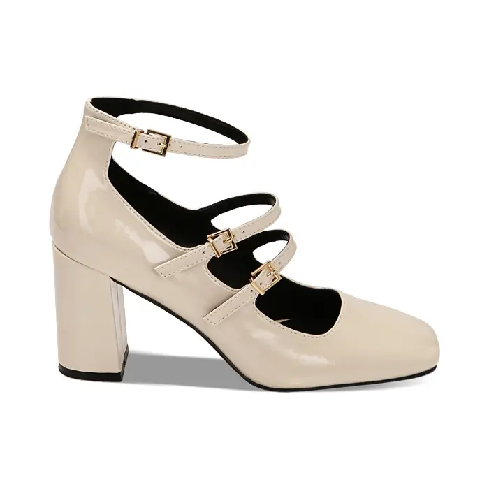 Décolleté panna in vernice, tacco 8 cm