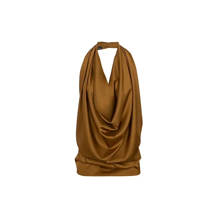 Top ruggine con dettagli raffinati