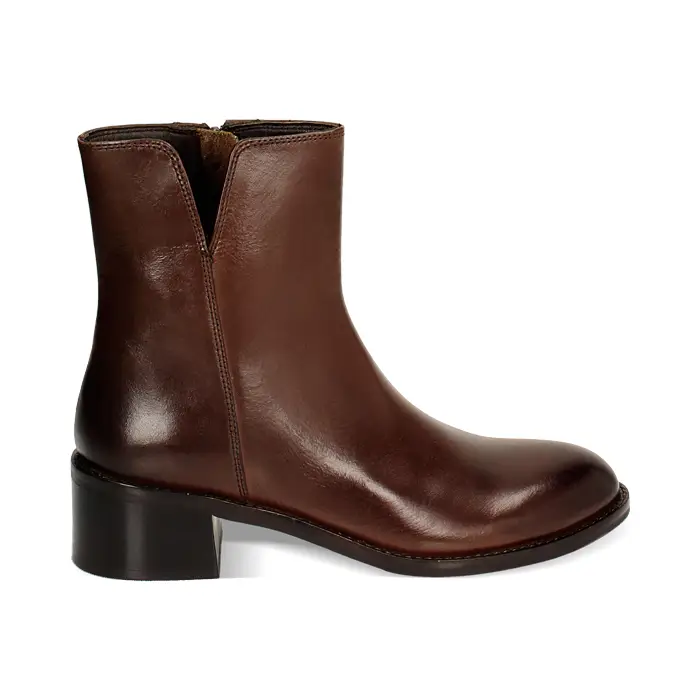 Tronchetto marrone in pelle classico