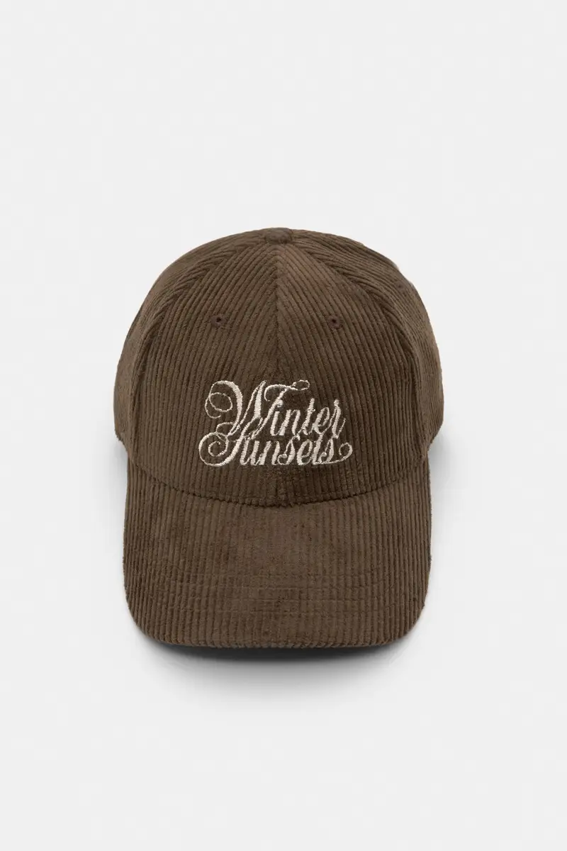 Berretto In Velluto A Coste Marrone