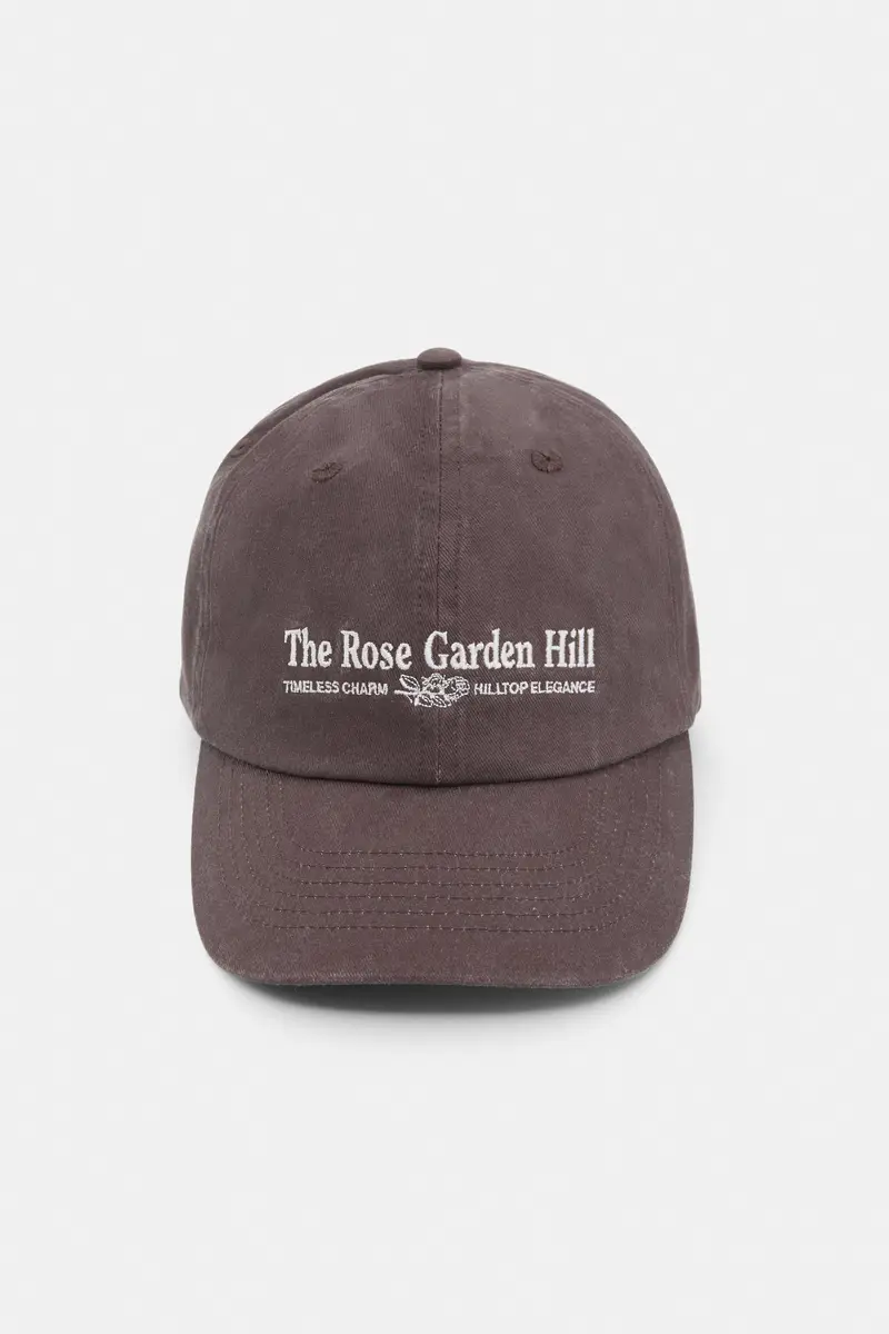 Berretto Marrone Ricamato