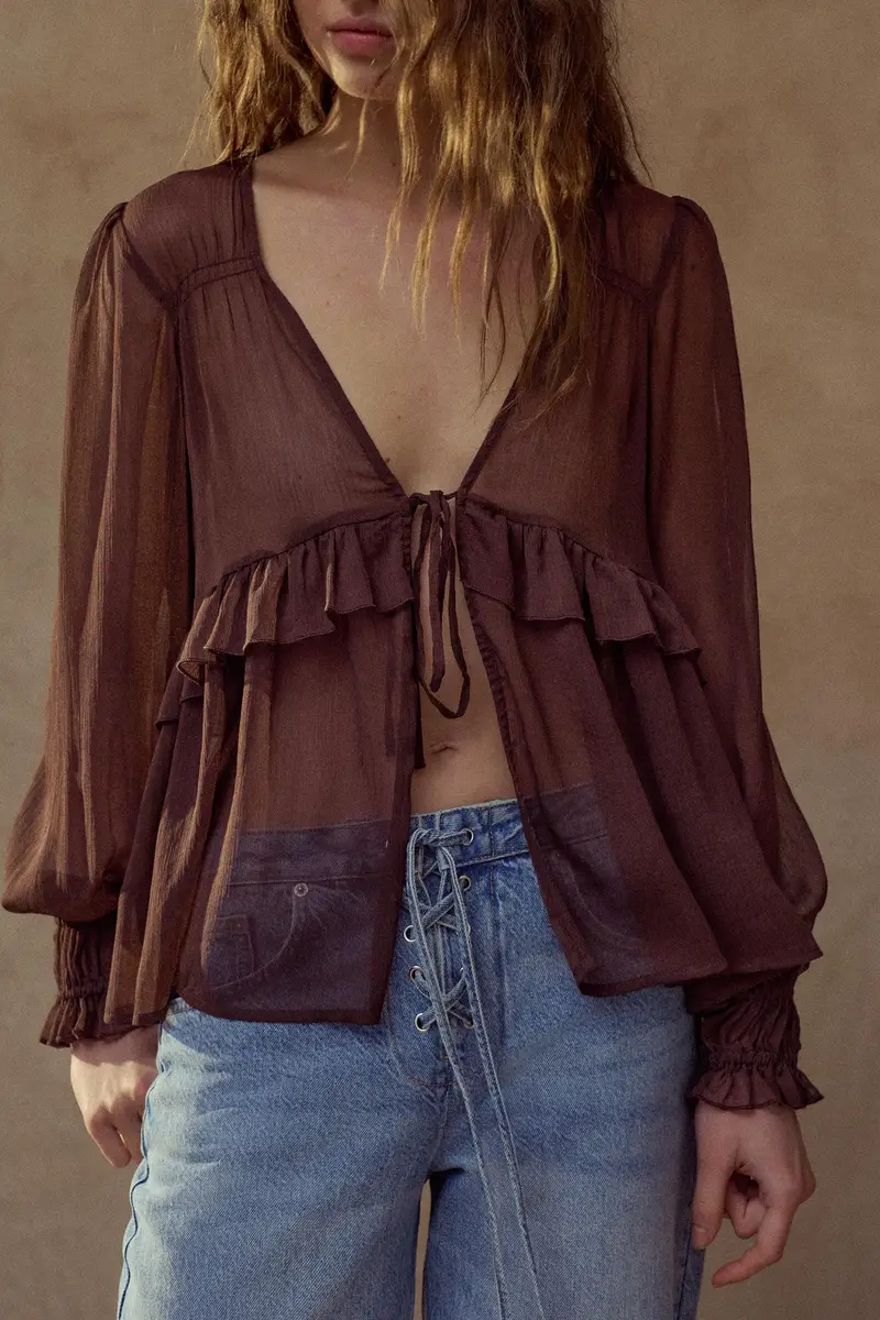 Blusa Trasparente Con Volant Marrone