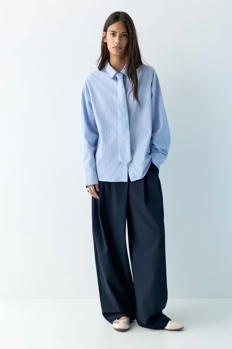 Camicia In Popeline Con Cravatta A righe miniatura 2