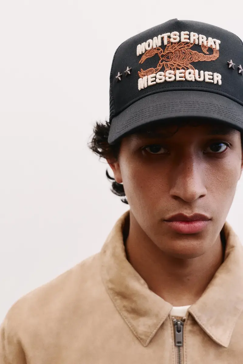 Cappellino Trucker Monserrat Messeguer Nero