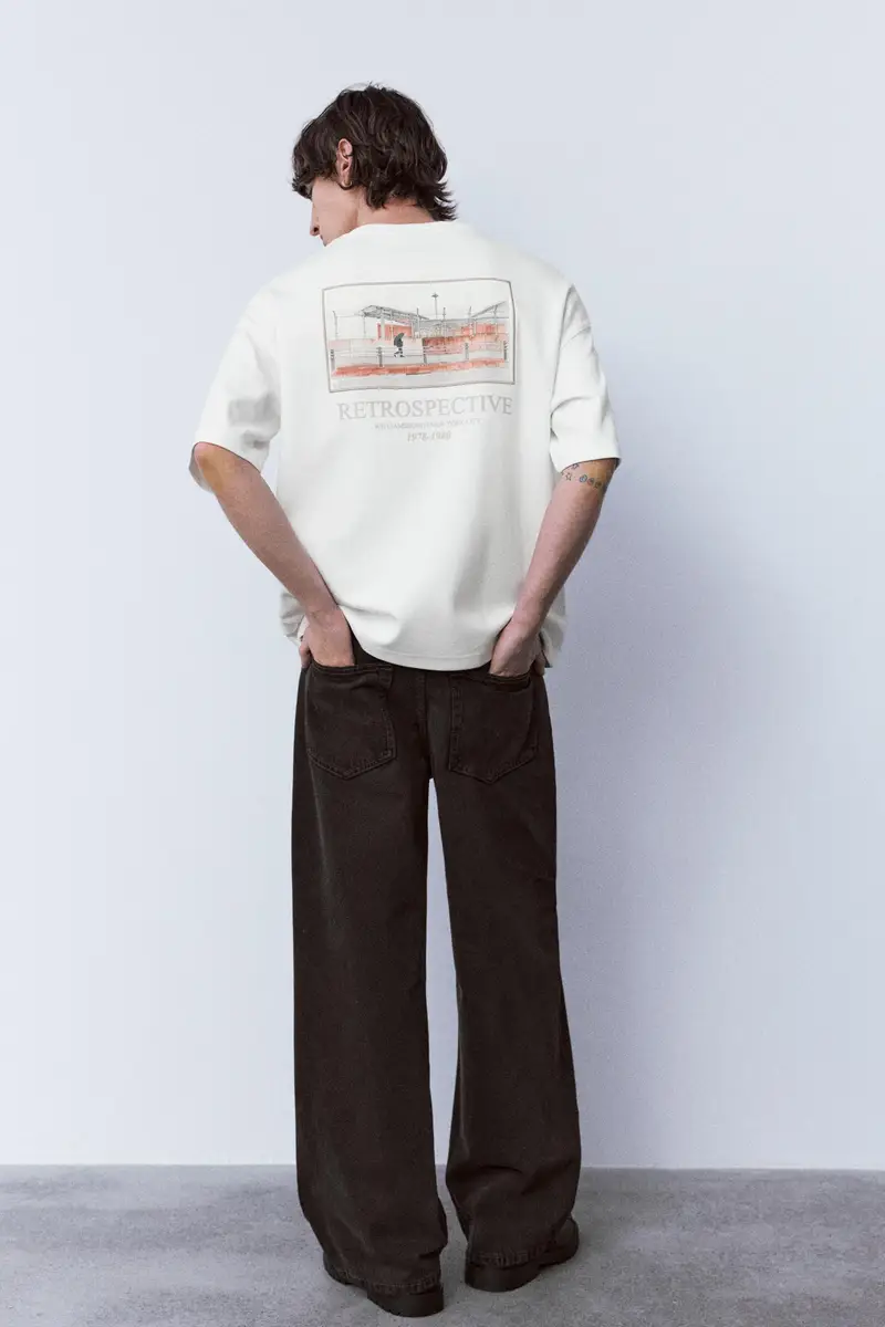 Felpa A Maniche Corte Con Grafica Retrospective Bianco rotto miniatura 3