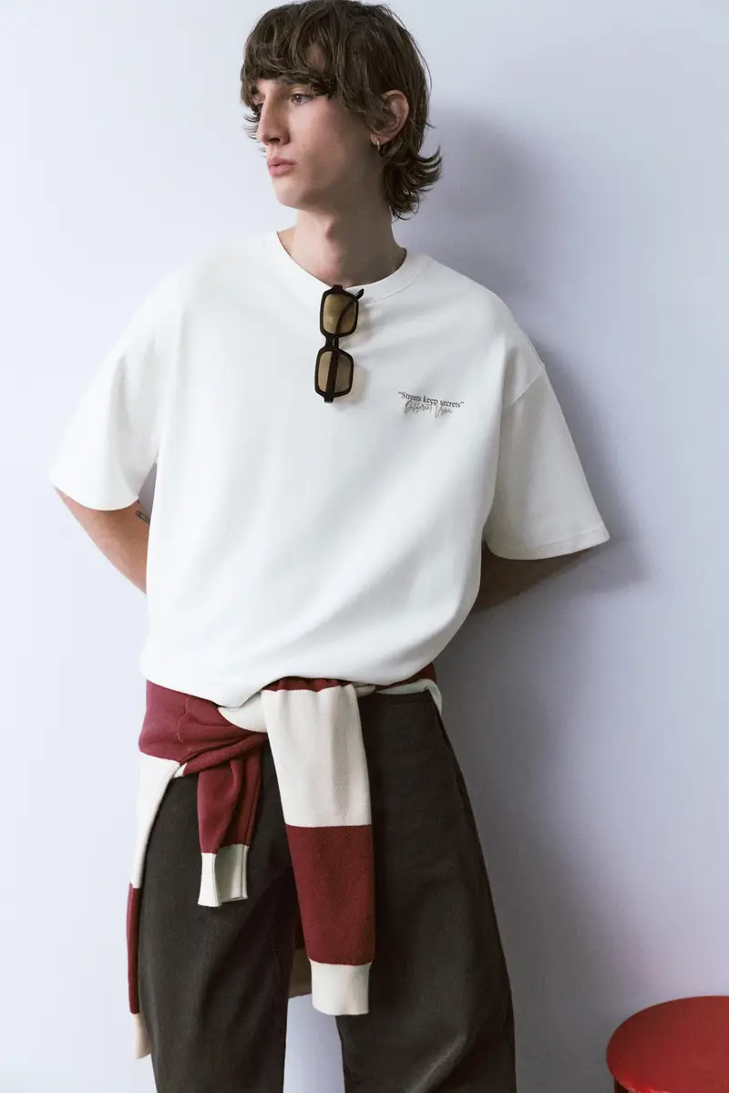 Felpa A Maniche Corte Con Grafica Retrospective Bianco rotto