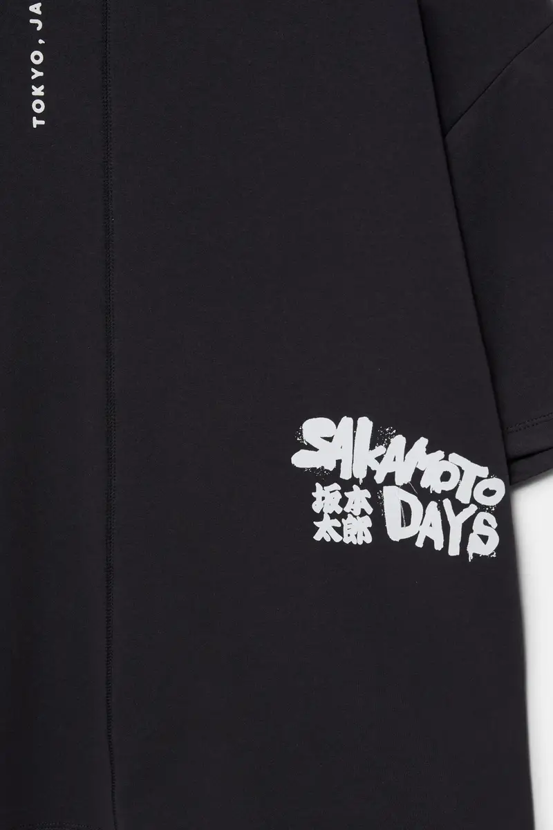 Felpa A Maniche Corte Sakamoto Days Grigio oscuro miniatura 3